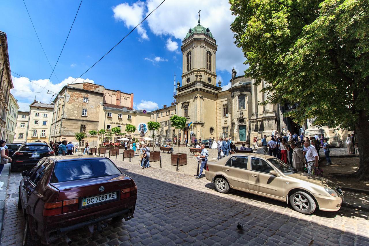 Dominicana L Apartments L Lviv Historical City Center Buitenkant foto