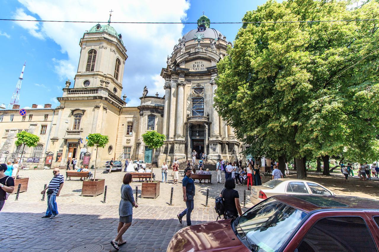 Dominicana L Apartments L Lviv Historical City Center Buitenkant foto